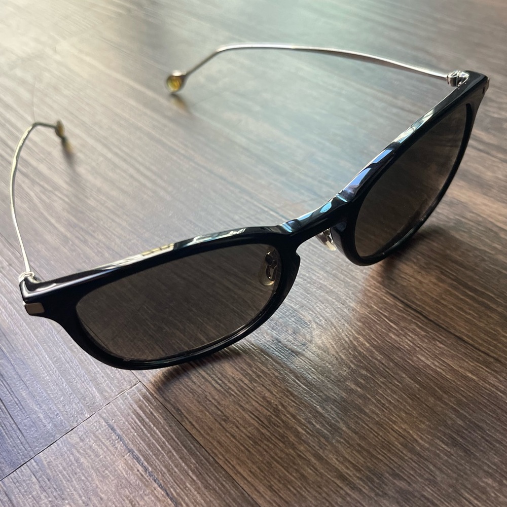 Gucci Sunglasses - Picture 5 of 6